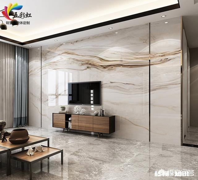 家里的背景墙要装修,UV板和瓷砖哪个好