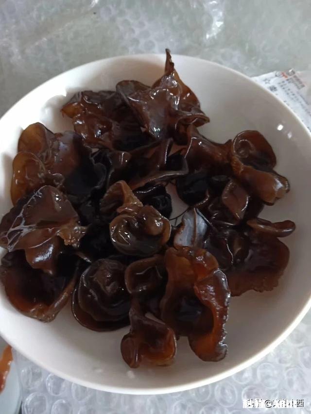 泡干木耳多长时间合适