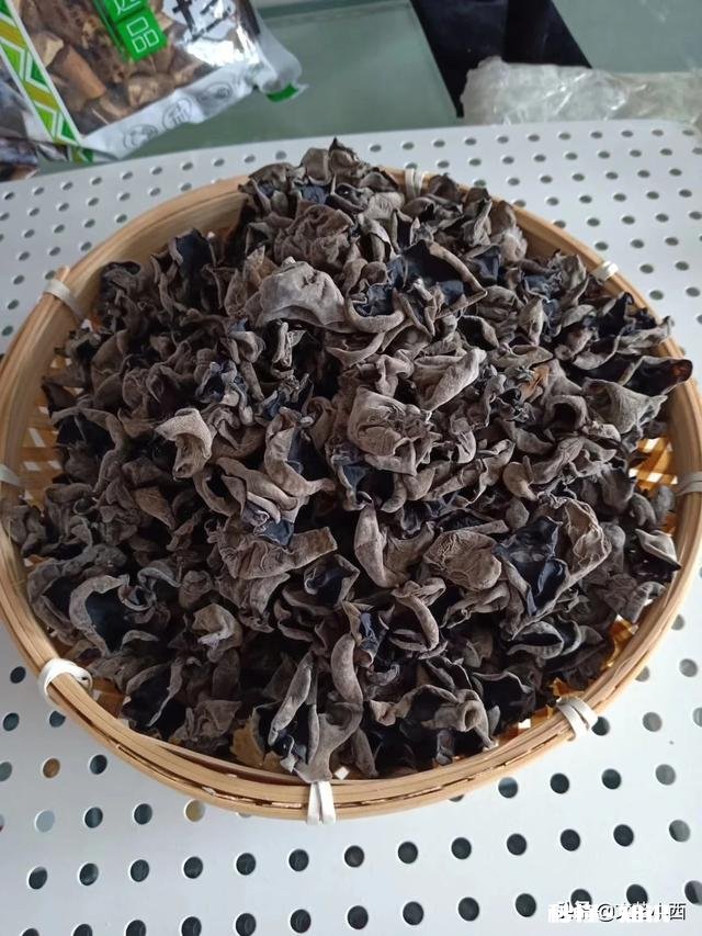 泡干木耳多长时间合适