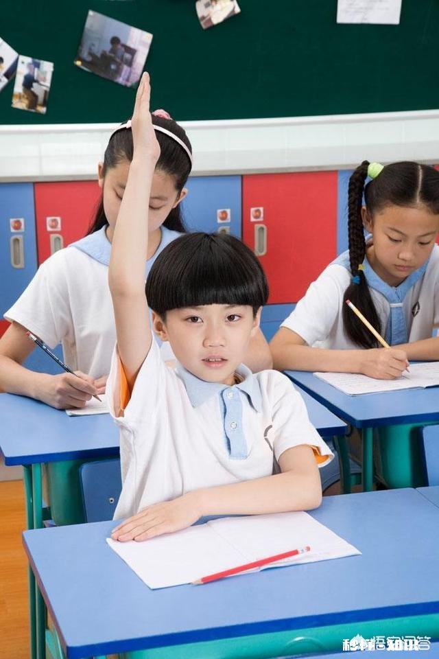 不同的年龄应选择一个适合自己睡眠的时间，那现在的学生睡几小时合适