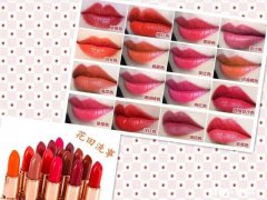 送女生一支口红，什么颜色的好一点，现在看了橘色和红色不知哪个好一点，皮肤挺白的