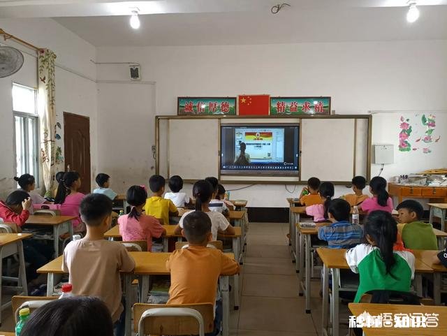 我想请问一下大家，非师范专业的考教师资格证以后出来有用吗