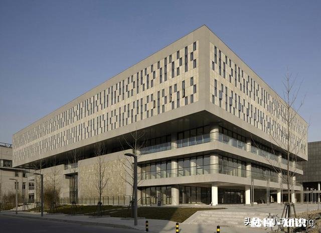 最后这段时间，高考考生如何快速提高英语成绩，真的只有背单词才可以吗