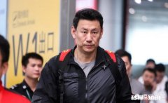 你支持男篮换教练吗李楠经验不足，没打过总决赛，战术不多∩以让资深球迷去选教练吗