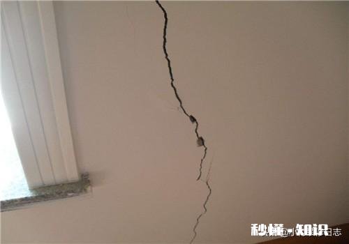 贴墙布前的墙面怎么处理