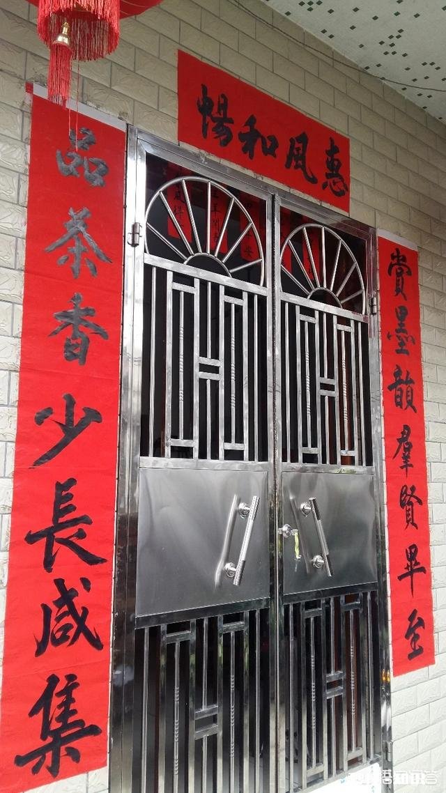 手写春联和打印的春联有什么不同,仅仅是字上美观吗