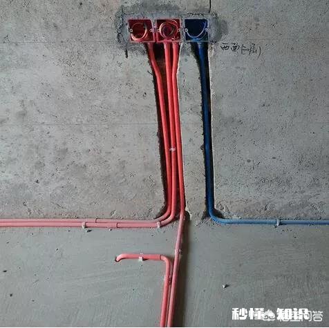 装修时,可不可以在已做好的地暖填充层上开槽走电线管呢需要注意哪些问题