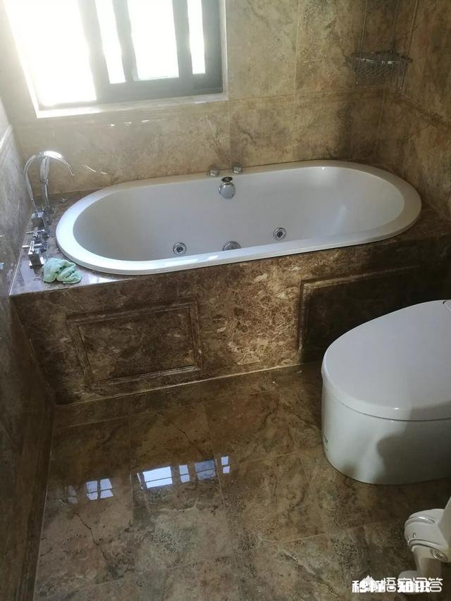 如果主卧的卫生间不要,原先的位置做成衣柜,但担心后期的漏水问题,你有什么好的防水方法或别的做法吗