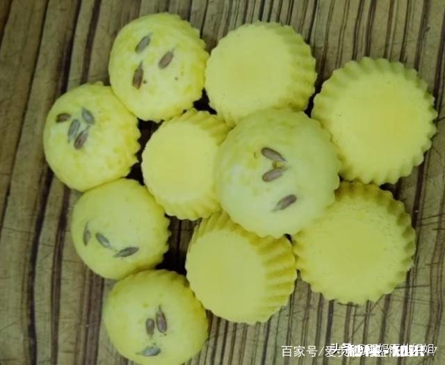 做鸡蛋糕500克面粉放几个鸡蛋合适