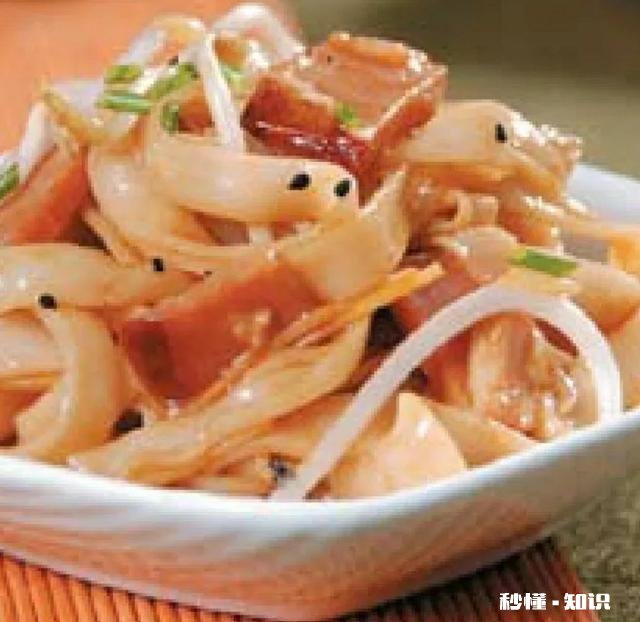 我想问下炒河粉除了眼见的食材之外还需要什么调料配方