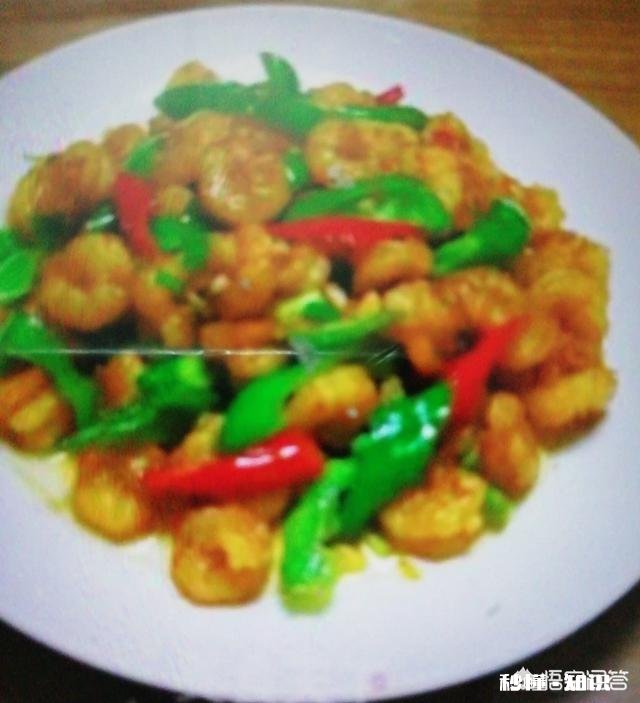 冰冻虾仁和青辣椒怎么炒好吃