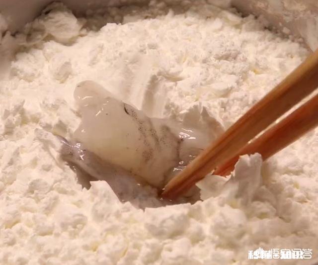 冰冻虾仁和青辣椒怎么炒好吃