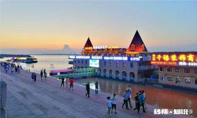 准备到了60岁走遍祖国的大好河山，能否发一张你所在城市的美景让我提前实现愿望