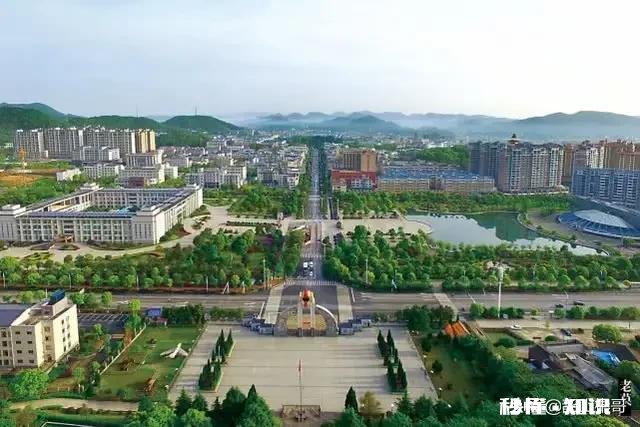 准备到了60岁走遍祖国的大好河山，能否发一张你所在城市的美景让我提前实现愿望