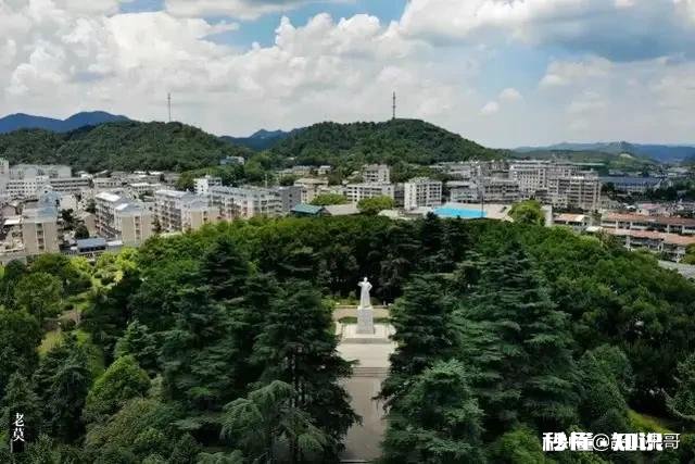 准备到了60岁走遍祖国的大好河山，能否发一张你所在城市的美景让我提前实现愿望