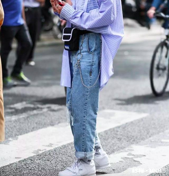 牛仔裤怎么搭配更时髦