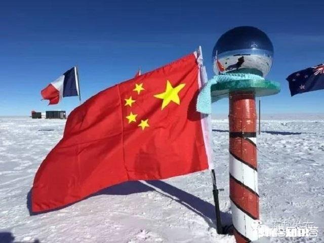 南极点上只有北一个方向,所以太阳最后往哪个方向落