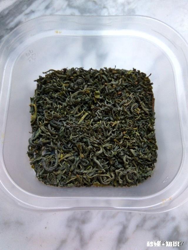 为什么绿茶泡出来的茶汤那么脏，铁观音泡出的茶汤那么清澈