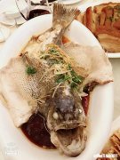 为什么麻辣香锅闻起来都非常香，是添加了什么香精吗