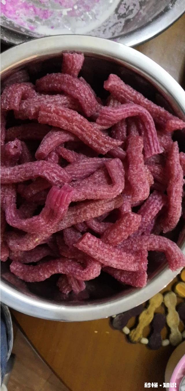 我有个想法，想开一家辣条实体店。现场制作辣条外面隔玻璃可以看到里面，怎么样呢