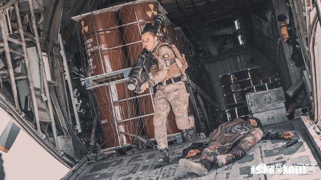 陈晓《陆战之王》首播，三个槽点引争议，军旅剧一定要有女性吗