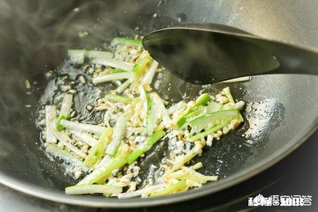 如何做菠萝咕咾肉