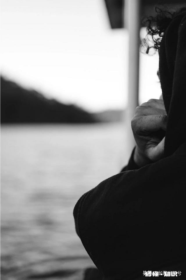 我不是亲生，结婚时彩礼全部在父母手里，现在婆婆要怎么办