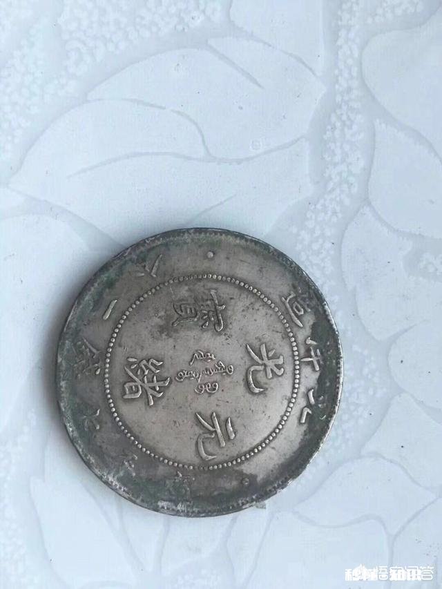 才收到“银元”就遇“专家”来收购,两兄弟在厦门唱双簧诈骗20余起, 你怎么看