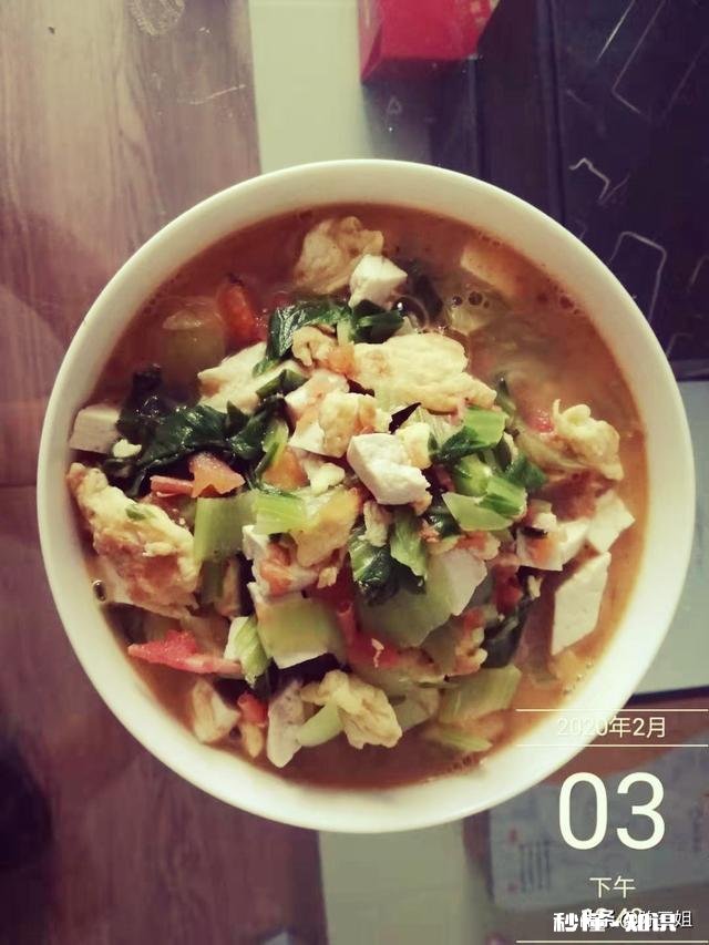 疫情持续,对独自在家不会做饭还没钱的单身狗来说,意味着什么