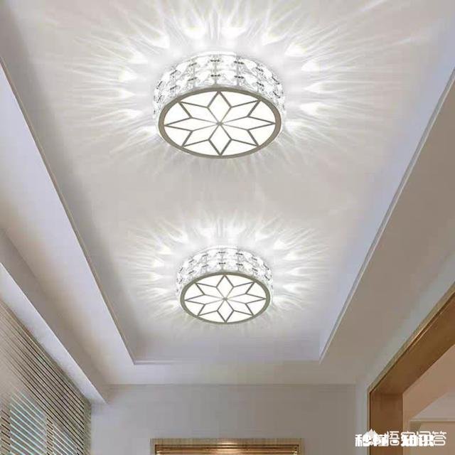 过道是长菱形的吊顶,配什么灯好看
