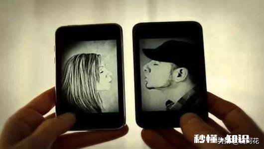 我大一，喜欢的男生读高一，而且异地，该继续吗