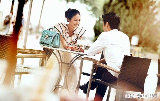 相亲也有七八个了，从未成功，从小到大也从未有异性喜欢，特别沮丧怎么办