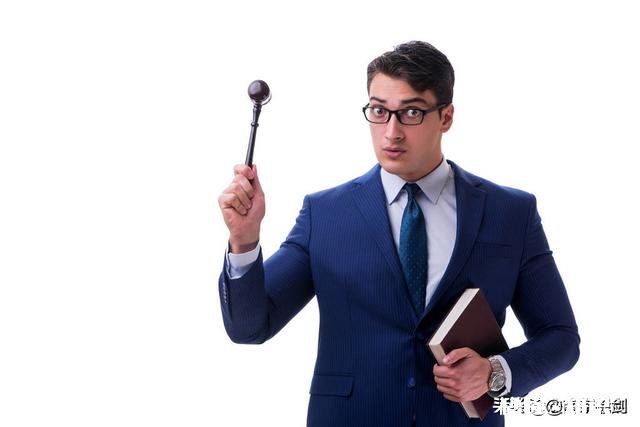 村里很多违建只拆四家怎么办