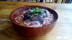 吃杂酱面的时候，如何吃到最后的肉沫