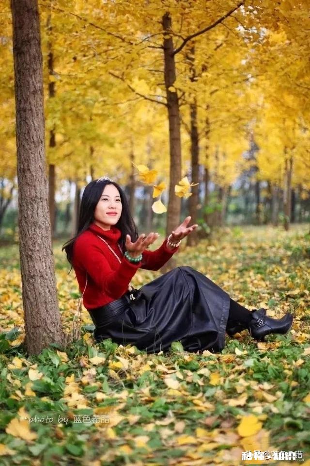 秋天穿什么衣服拍照好看