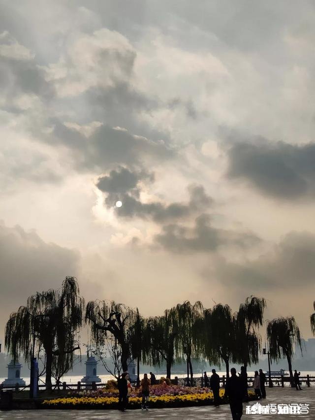 一些人打着摄影的幌子却不摄影，你见过这种人吗你觉得他们为什么要这么做