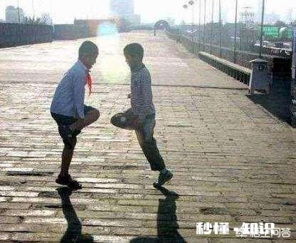 在你还是小学生时，你是怎么理解异性的