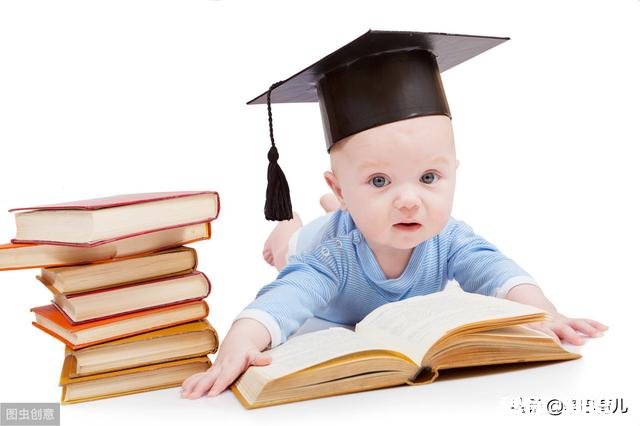 孩子读幼儿园中班，对数字很敏感，但是对文字的感觉和记忆就有点差强人意，老师要我加强训练，我该怎么做