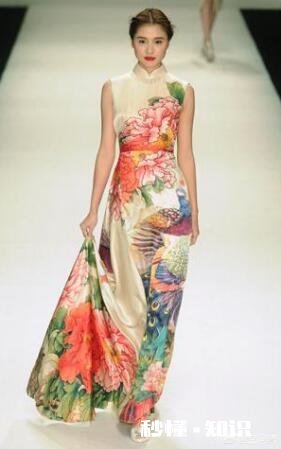 繁复刺绣、旗袍盘扣……国风是怎样席卷时尚圈的