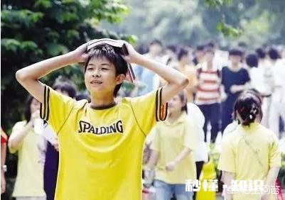 中考越来越临近,不知道是让孩子做题,是复习课本,还是补课事情太多,有没有主次