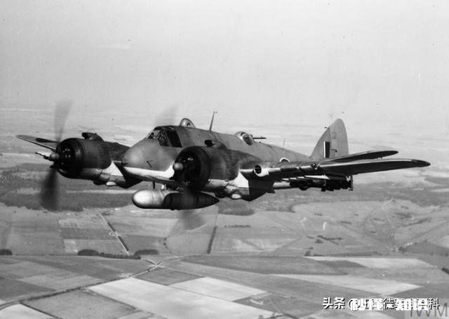 二战战斗机为什么不在机尾部布置机枪来防止被敌人锁定后机身呢