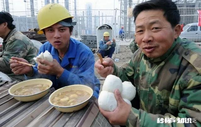 在农村有些人非常的富裕，但为什么他们的亲戚，都不愿和他来往