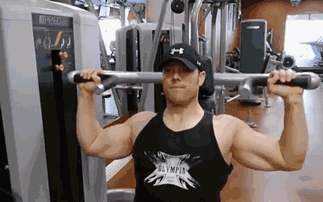 哑铃推肩达到自身体重什么水平比较好