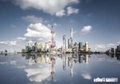 在一线城市里，月三千元，月休息两天，每天工作时间从上午十点到晚上十点，你愿意干吗