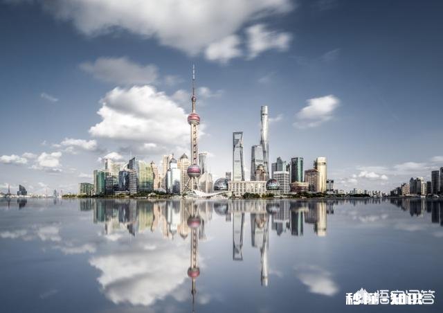 在一线城市里，月三千元，月休息两天，每天工作时间从上午十点到晚上十点，你愿意干吗