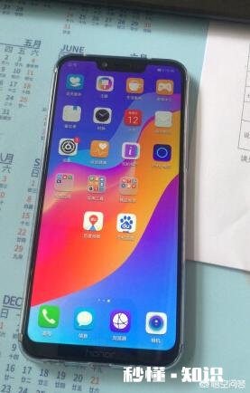荣耀play和vivo z3，用哪个直播王者荣耀不卡顿