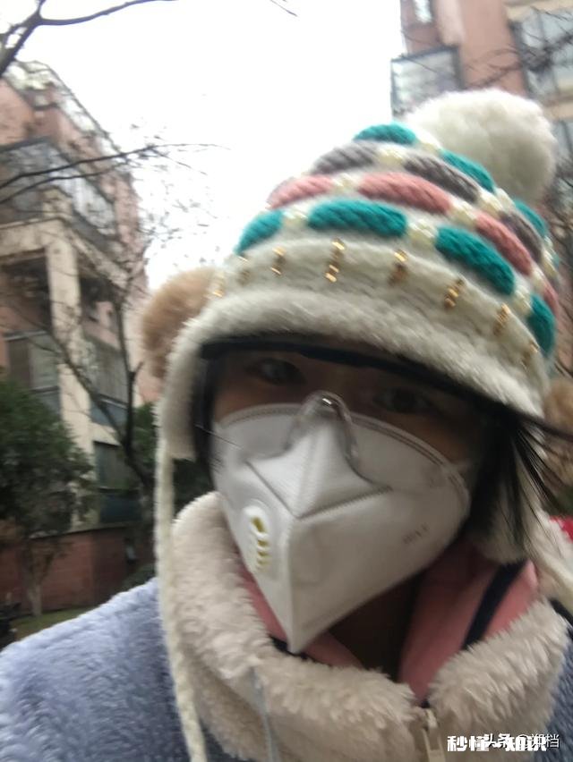 疫情期间，草莓等水果怎么消毒会携带冠状病毒吗