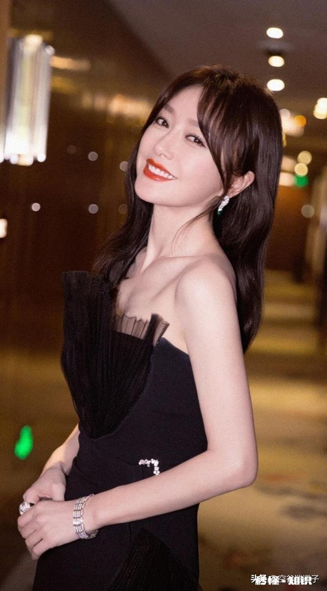 一个漂亮离异带小男孩的女人和未婚但长相差的女人，你会选择谁