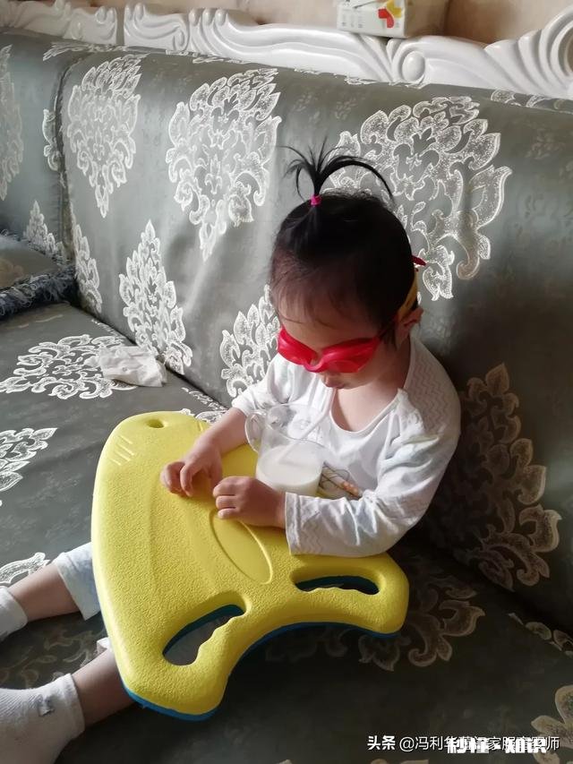 宝宝一直吃不饱，都是因为我奶水太少了，又喝不惯奶粉，老是吐奶。怎么追奶