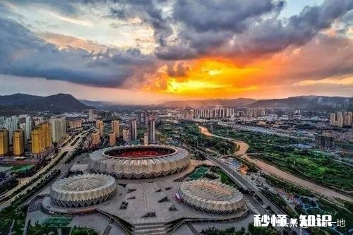 西宁市多处公交港湾修复完毕, 你怎么看